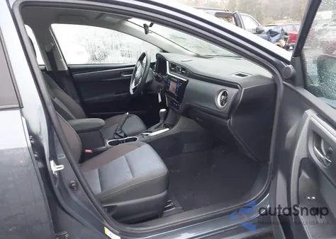 2017 Toyota Corolla Le z USA, uszkodzony, nr VIN 2T1BURHE0HC754910